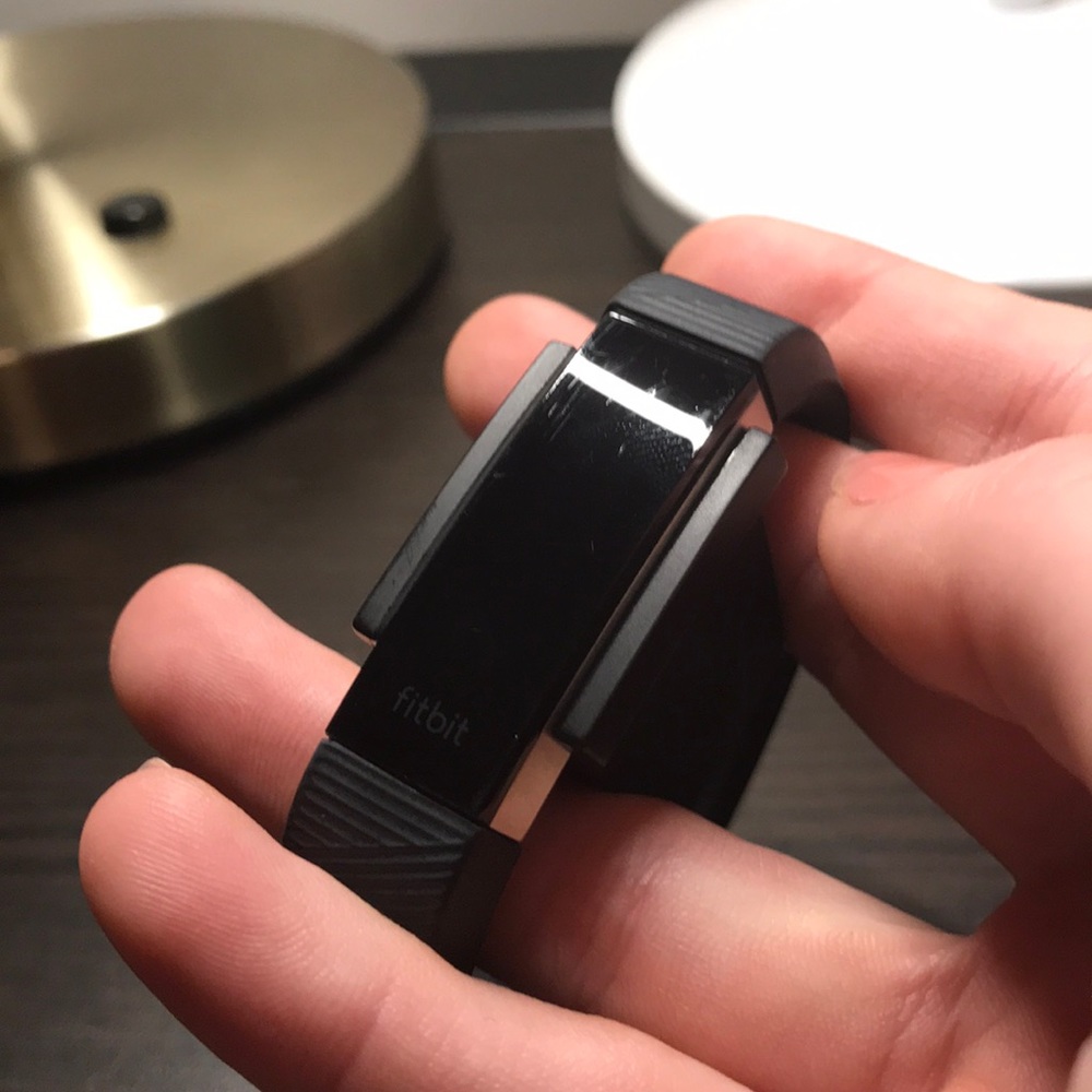 Fitbit Alta HR